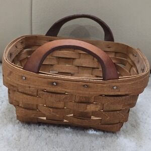 Vintage Woven Wood Basket with Leather Handles Rustic Farmhouse Decor Square